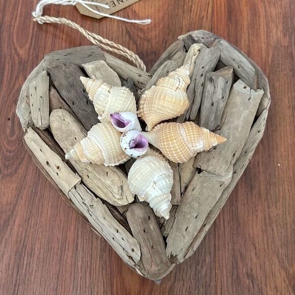 NEW handcrafted in the Philippines Driftwood and shell large heart decor bathroo - Picture 1 of 5